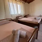 度假居 Ziras Traditional