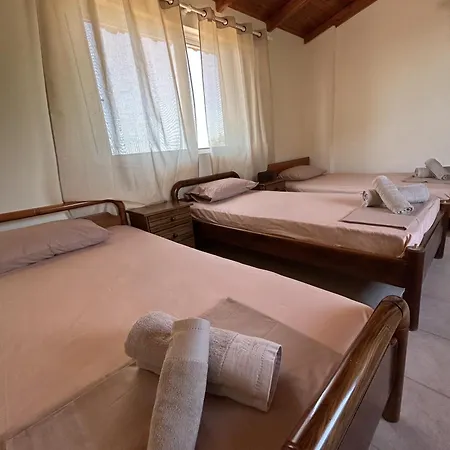 Vakantiehuis Ziras Traditional